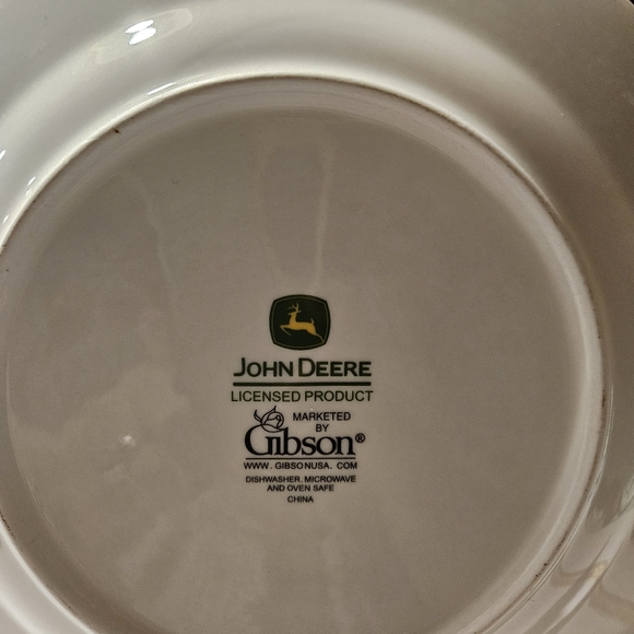 11" Gibson Licensed John Deere Dinner Plate ~ Nothing Runs Like a Deere - Picture 2 of 8